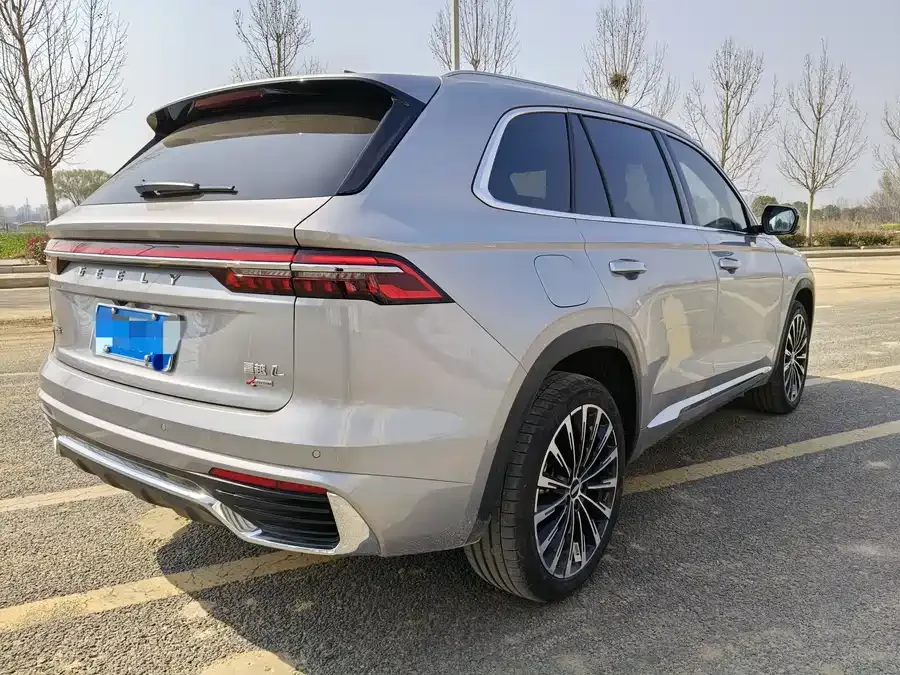 Geely Monjaro Xingyue L 2025 Dongfangyao 2.0TD Automatic 4WD Moon-Watching Edition 2025 — миниатюра 3