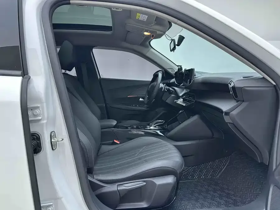 Peugeot 2008 Peugeot 2008 2022 230THP THE ONE 2023 — миниатюра 3