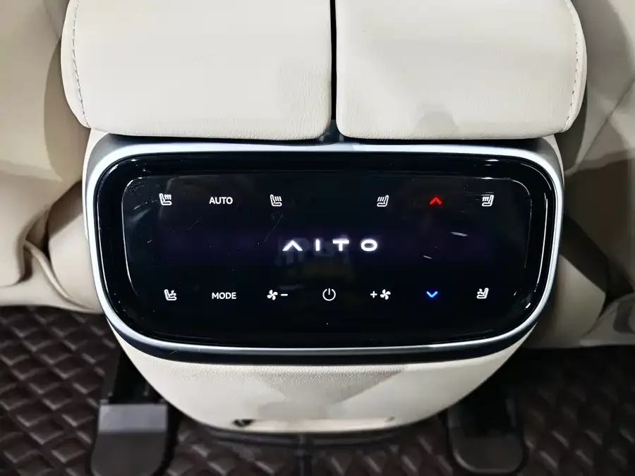 AITO M7 Wenjie M7 2024 1.5T Intelligent Driving Rear-wheel Drive Max Edition 5 Seaters 2024 — миниатюра 4