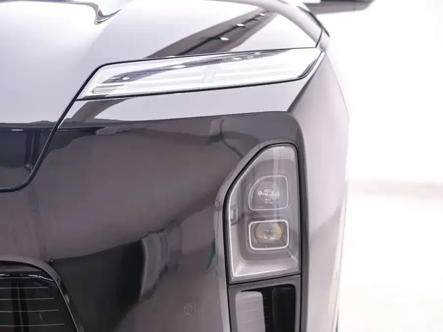 NIO ES8 NIO ES8 2026 Seven-Seat Executive Luxury Edition 2025 — миниатюра 3
