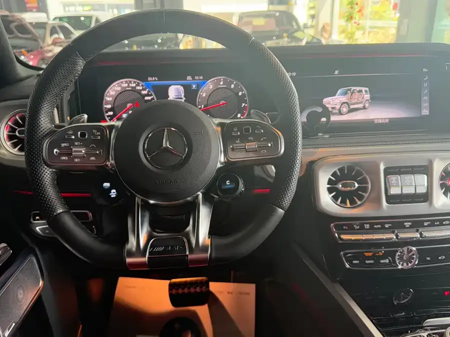 Mercedes-Benz G-Class AMG Mercedes-Benz G-Class AMG 2023 AMG G 63 2024 — миниатюра 5