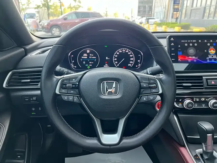 Honda Inspire 2022 Insignia 260TURBO Fine Edition 2022 — миниатюра 4