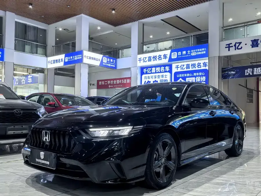 Honda Inspire 2023 Insignia 260TURBO Elegant Edition 2023 — фото 1, купить с доставкой в Москву