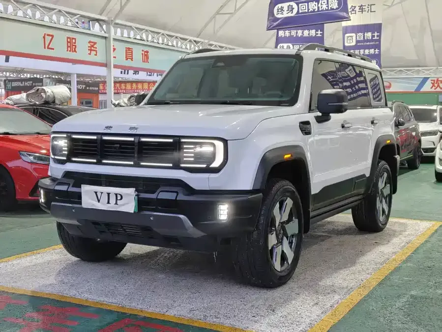 BAIC BJ40 2025