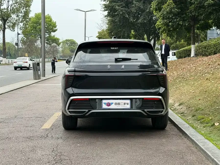 Hongqi HS3 Hongqi HS3 2025 1.5T Zhiwei Edition 2025 — миниатюра 4