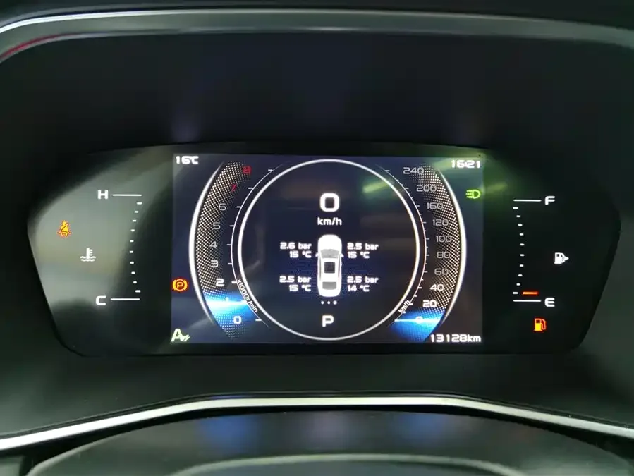 Geely Xingrui Xingrui 2023 1.5TD Fuyao Edition 2024 — миниатюра 4