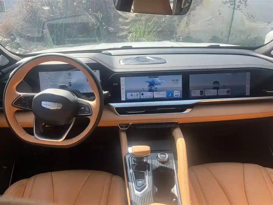 Geely Monjaro Xingyue L 2024 Hybrid 1.5T Tiangong Edition 2025 — миниатюра 2