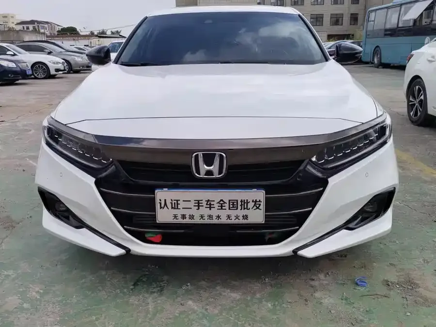 Honda Accord 2022 Accord 260TURBO Fantasy Night Premium Edition 2022 — фото 1, купить с доставкой в Москву
