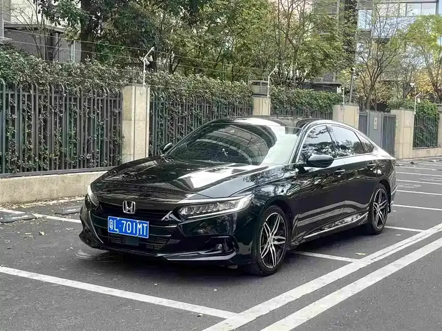 Honda Accord 2022 Accord 260TURBO Fantasy Night Premium Edition 2023 — фото 1, купить с доставкой в Москву