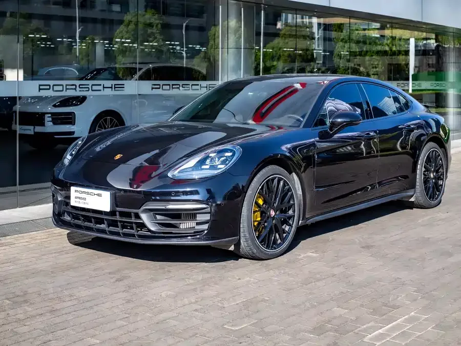 Porsche Panamera 2022