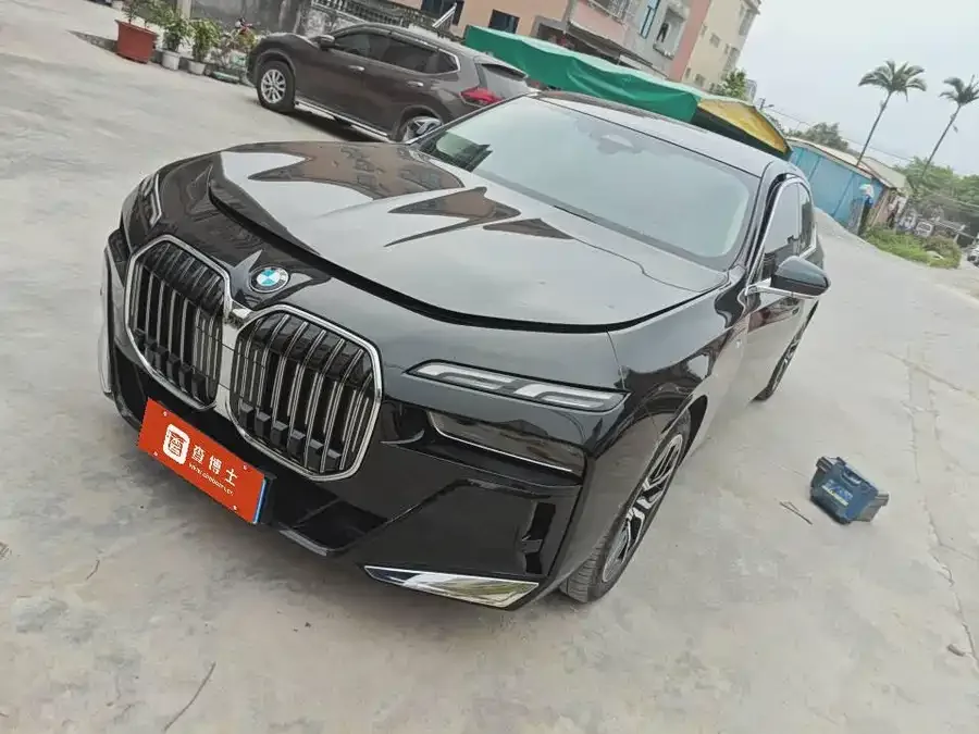 BMW 7 Series 2024