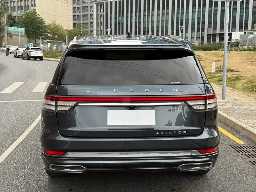 Lincoln Aviator Aviator 2022 3.0T V6 4WD Centennial Edition 2023 — миниатюра 2