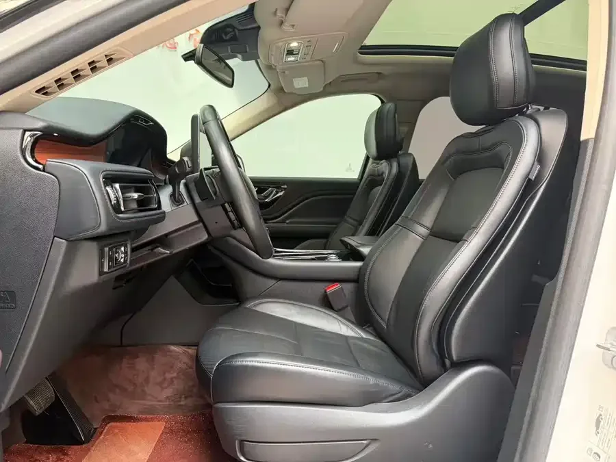 Lincoln Aviator Aviator 2023 3.0T V6 4WD Premium Cruise Edition 6 Seaters 2024 — миниатюра 4