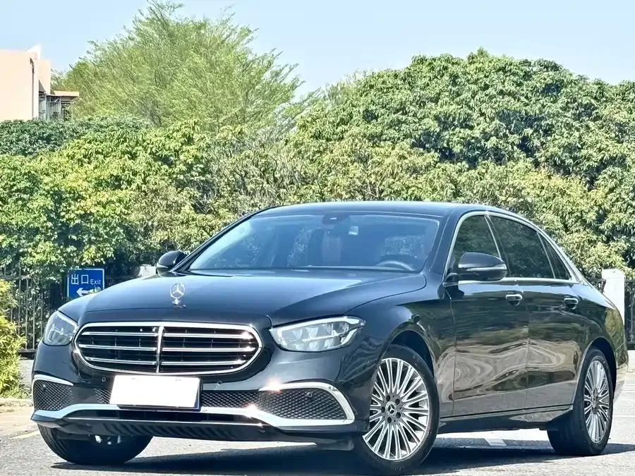 Mercedes-Benz E-Class 2023