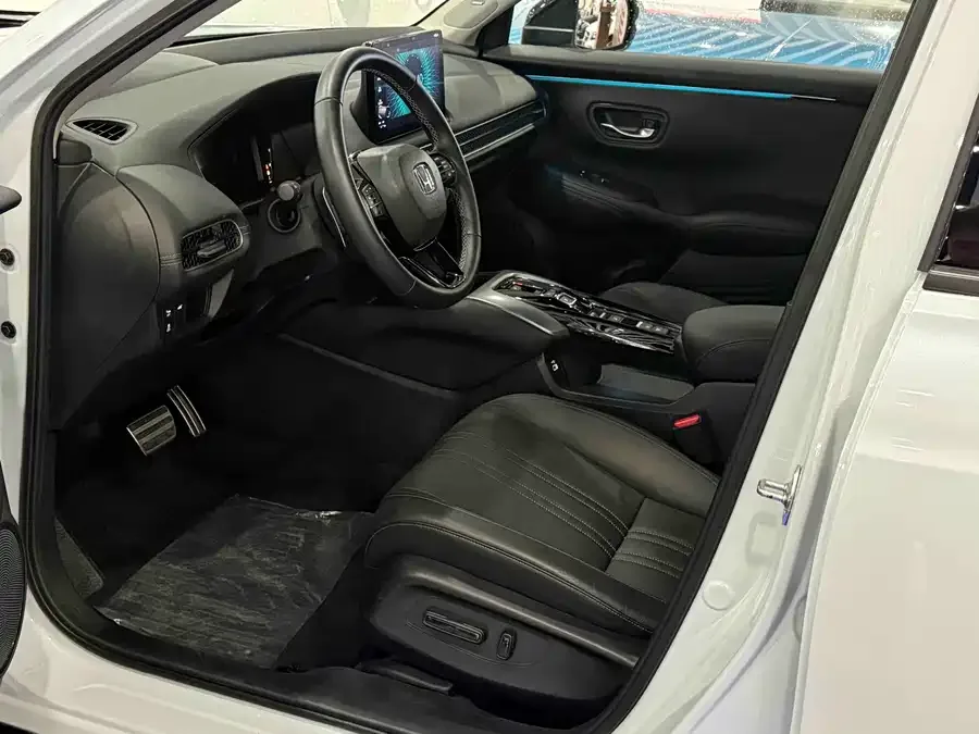 Honda HR-V 2023 2.0L e:HEV Dynamic Edition 2023 — миниатюра 3