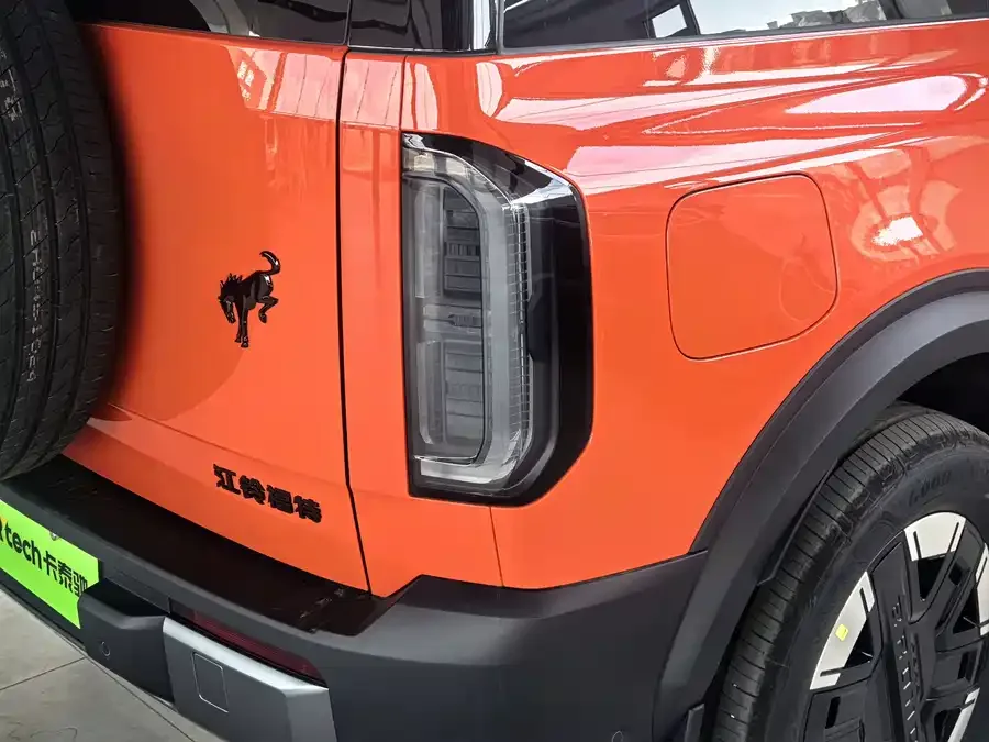 Ford Smart and Fun Horse Ford Sporty 2026 Long Beach Extended Range 2026 — миниатюра 4