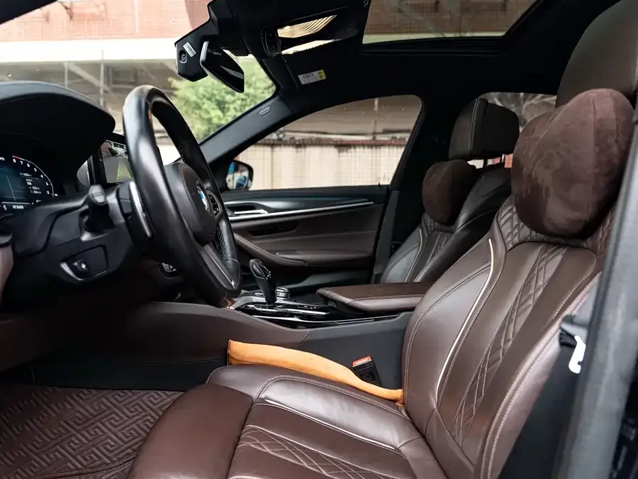 BMW 5 Series BMW 5 Series (Imported) 2022 540i Fashion Edition M Sport Package 2023 — миниатюра 4