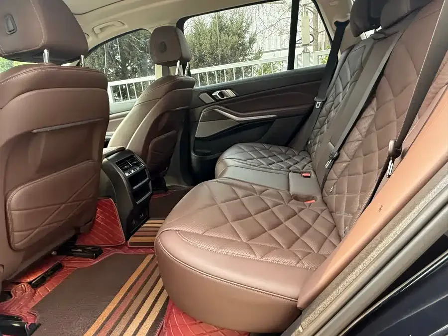 BMW X5 2022 facelift xDrive 30Li Exclusive M Sport Package 2022 — миниатюра 4