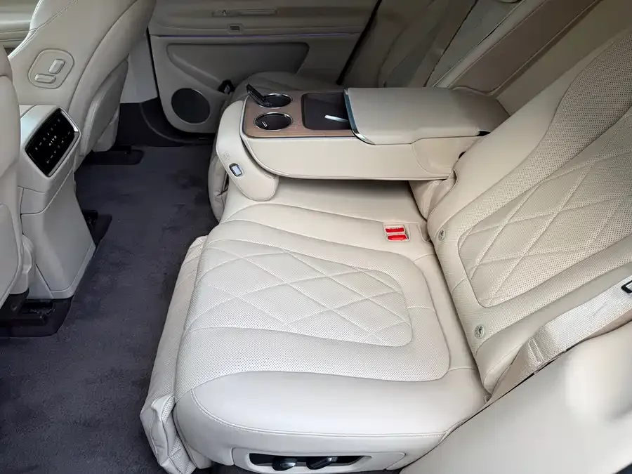 AITO M9 Wenjie M9 2024 Extended Range Ultra Edition 52kWh 5-seater Edition 2024 — миниатюра 4