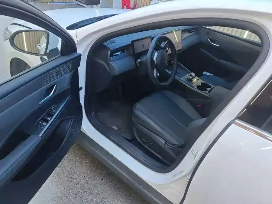 BYD Qin PLUS Qin PLUS 2025 DM-i Intelligent Driving Edition 55KM Beyond Edition 2025 — миниатюра 2