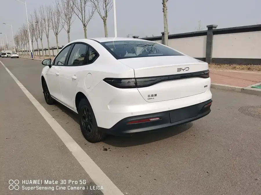 BYD seal 05 DM-i Seal 05 DM-i 2026 DM-i 128KM Luxury Edition 2026 — миниатюра 4