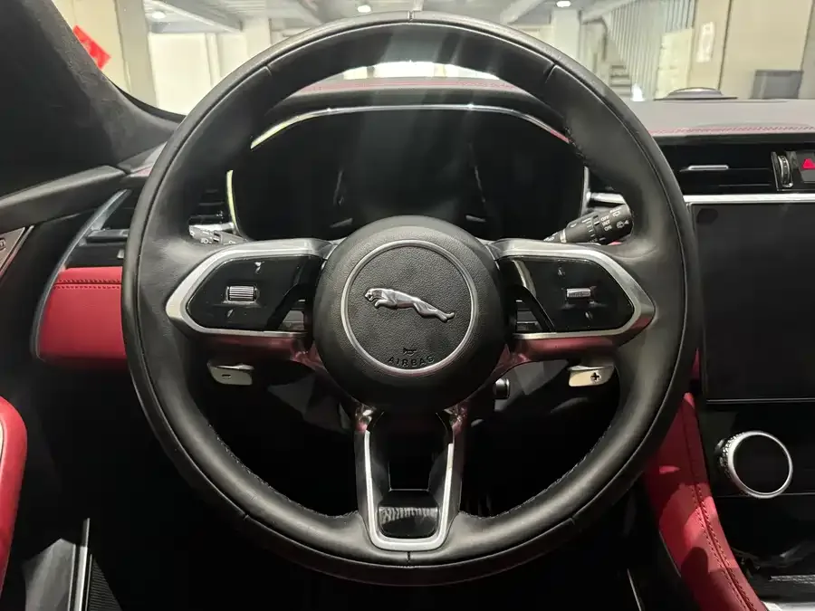 Jaguar F-Pace 2024 P250 R-Dynamic HSE 2024 — миниатюра 3