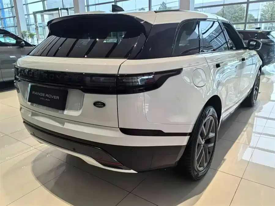 Land Rover Range Rover Velar 2026 Range Rover Velar 250PS Dynamic SE 2026 — миниатюра 4