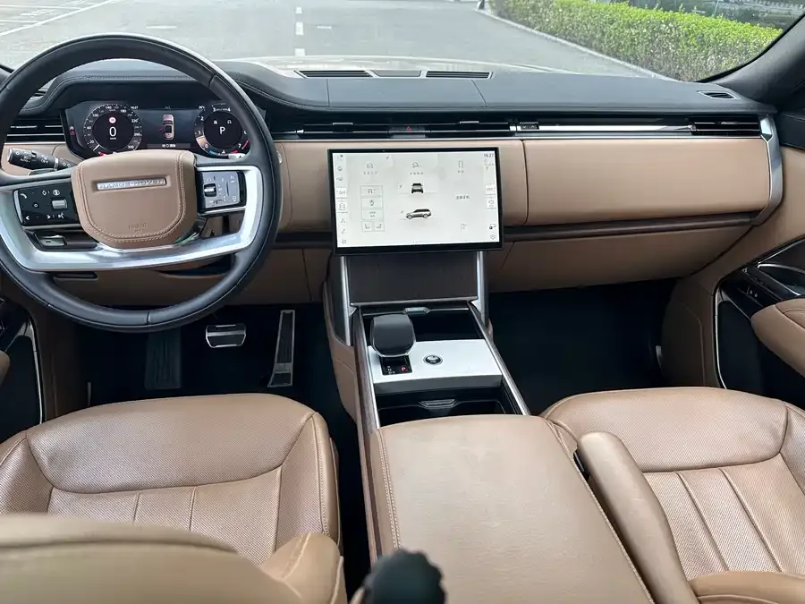 Land Rover Range Rover Range Rover 2024 3.0 L6 400PS Extended Edition 2024 — миниатюра 5