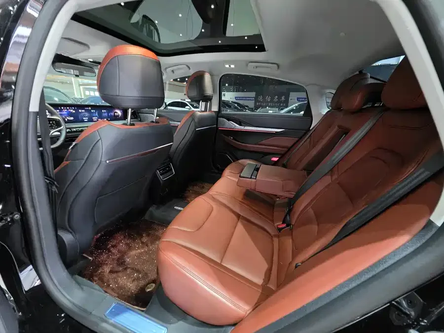 Lincoln Z 2025 2.0T Premium Edition 2025 — миниатюра 4