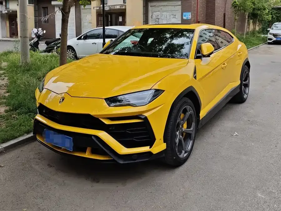 Lamborghini Urus 2023