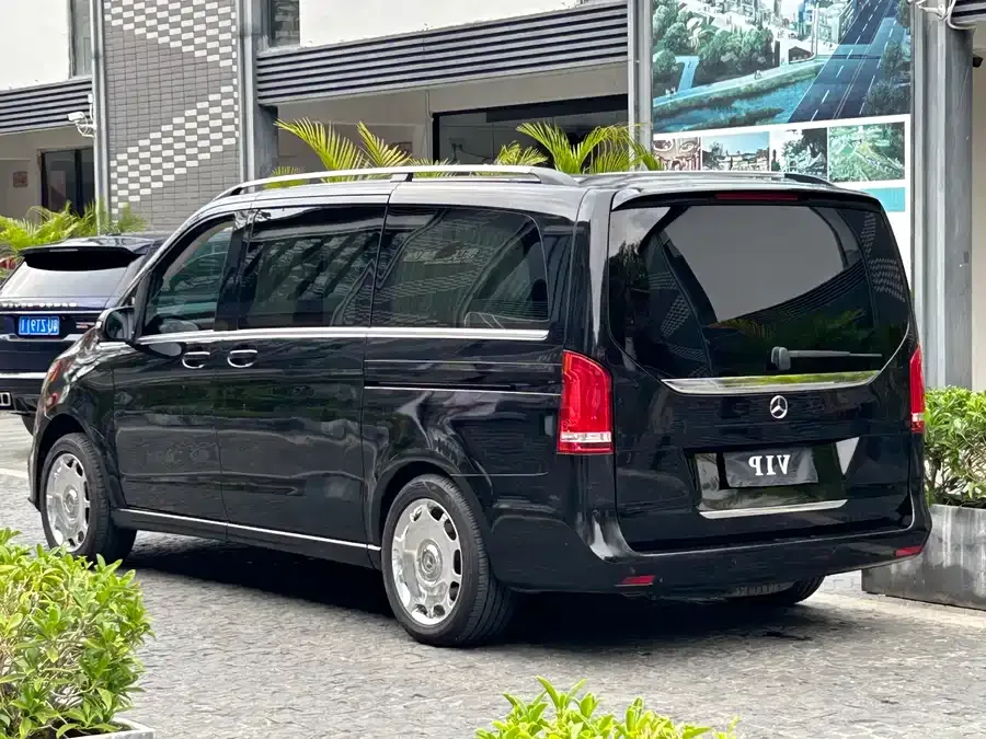 Mercedes-Benz Class V Mercedes-Benz V-Class 2022 V 260 Premium Edition 2022 — миниатюра 4