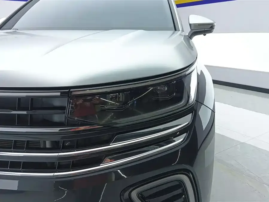 Volkswagen Tavendor 2023 Lanxun 330TSI Luxury Cruise Edition 2023 — миниатюра 2