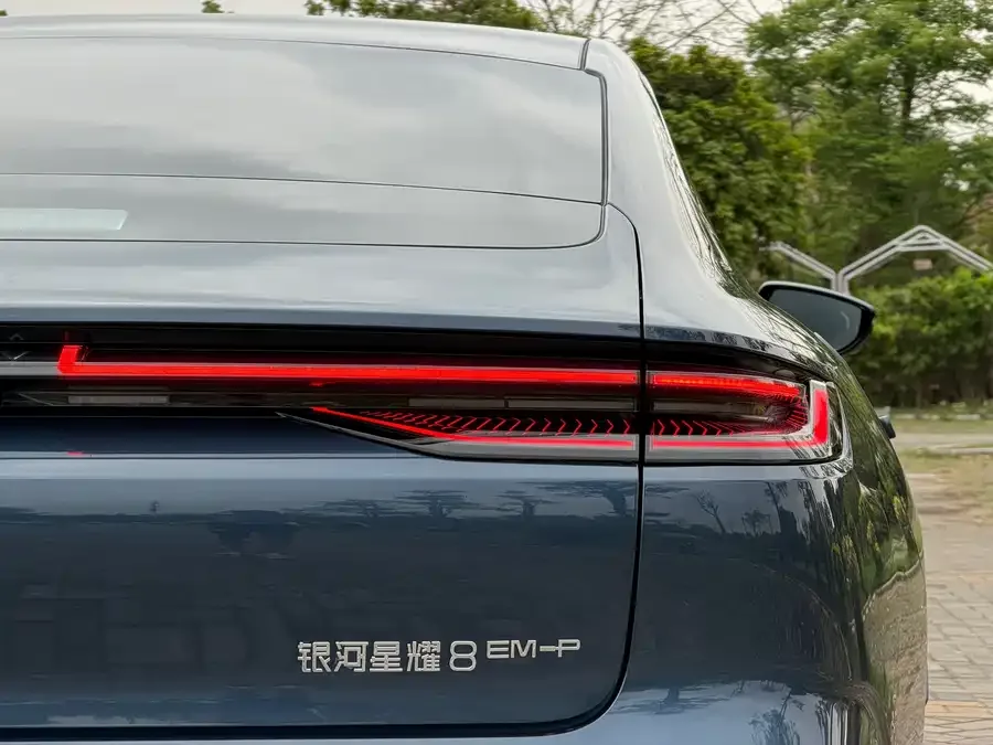 Geely Galaxy Star 8 Galaxy Star 8 2025 130km EM-P Starship Edition 2025 — миниатюра 3