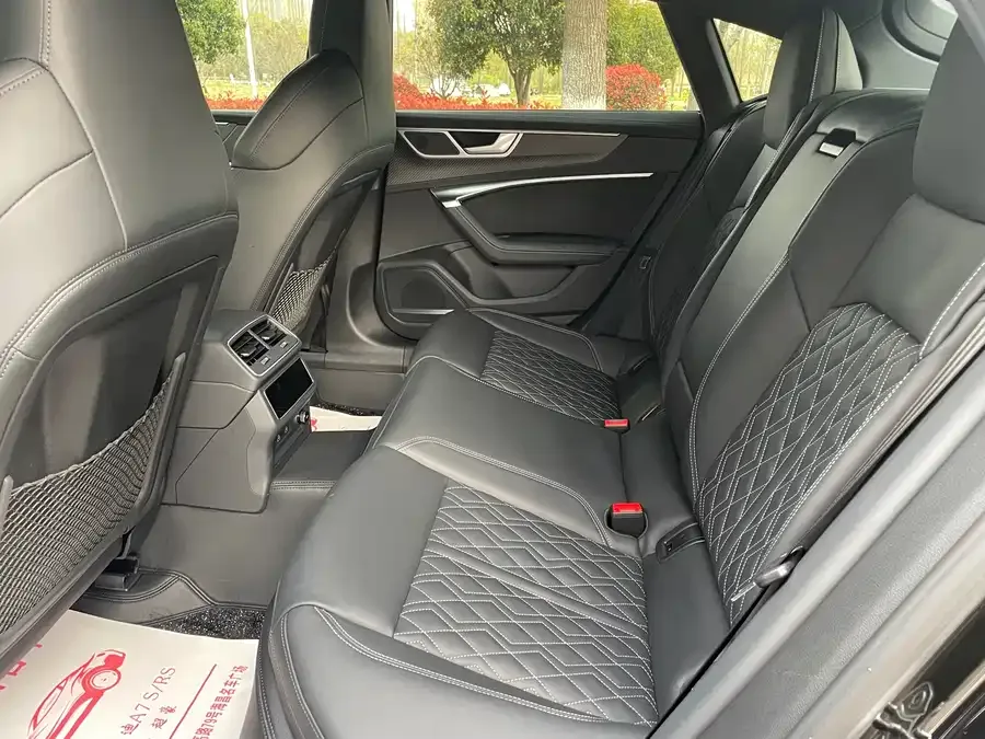 Audi A7 2024 55 TFSI quattro Premium Edition 2024 — миниатюра 3