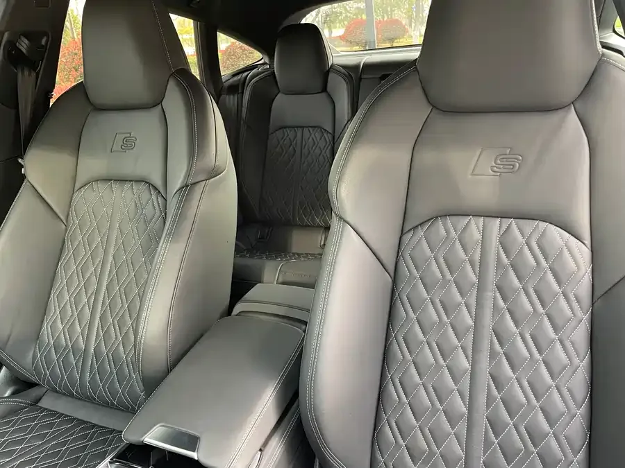 Audi A7 2024 55 TFSI quattro Premium Edition 2024 — миниатюра 5