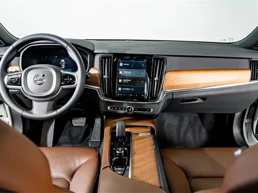 Volvo S90 2023 B5 Zhiyi Luxury Edition 2022 — миниатюра 4