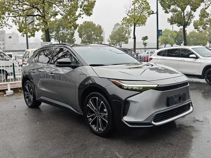 Toyota GAC bZ4X GAC Toyota bZ4X 2022 X-Mode 4WD Ultra 2023 — миниатюра 3
