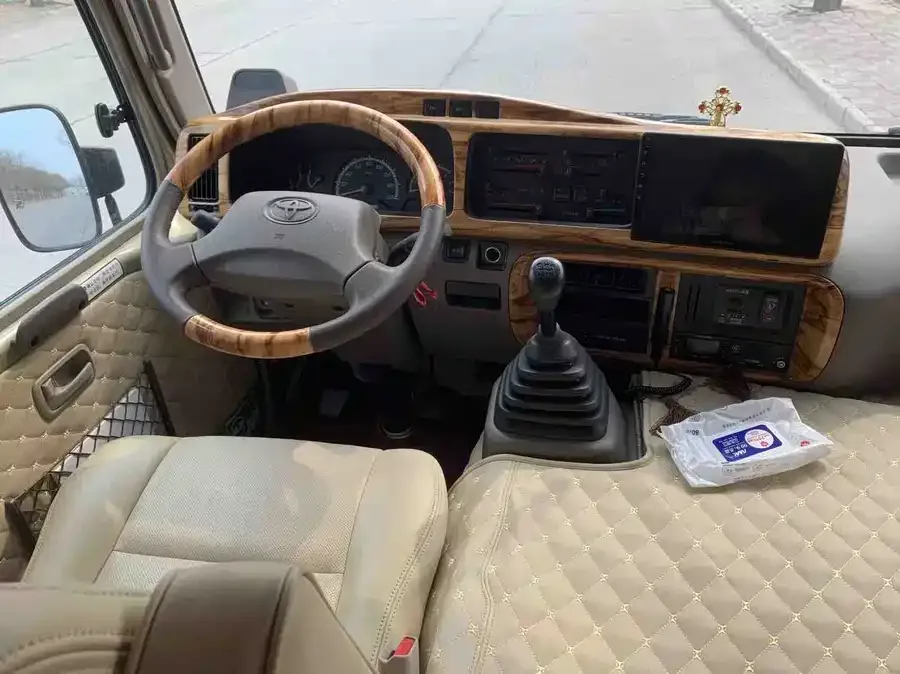 Toyota COASTER Coaster 2019 4.0L luxury car GRB53L-ZCMEK 20 seats 9GR 2023 — миниатюра 5