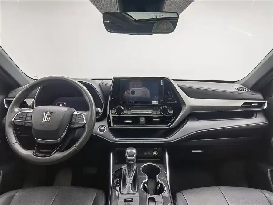 Toyota Crown Land Crown Land Release 2022 2.0T 4WD Enjoy Edition 2023 — миниатюра 2