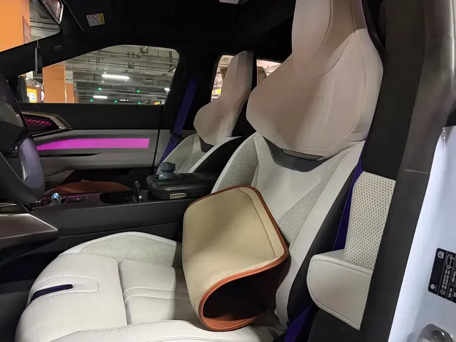 HiPhi Z HiPhi Z 2023 four-seater version 2023 — миниатюра 3