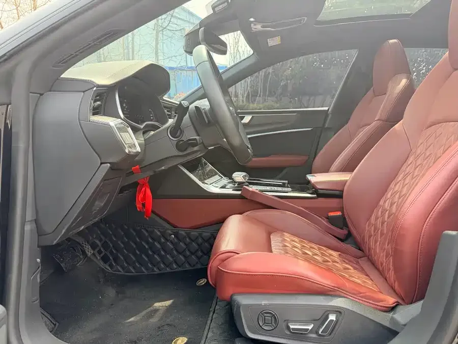 Audi A7L 2023 45 TFSI quattro S-line Black Warrior Edition 2023 — миниатюра 3