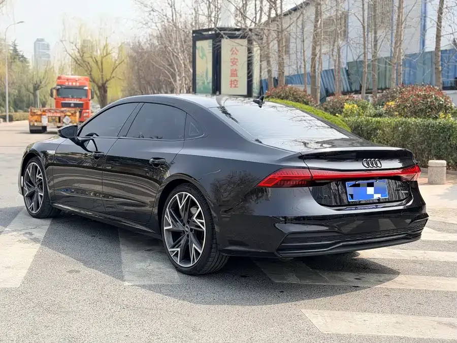 Audi A7L 2023 45 TFSI quattro S-line Black Warrior Edition 2023 — миниатюра 4