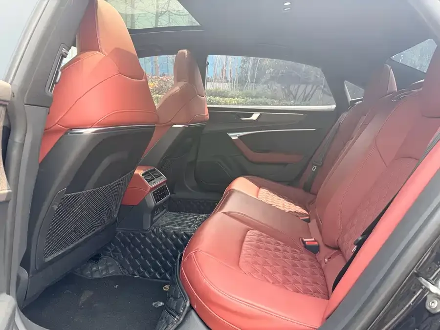 Audi A7L 2023 45 TFSI quattro S-line Black Warrior Edition 2023 — миниатюра 5