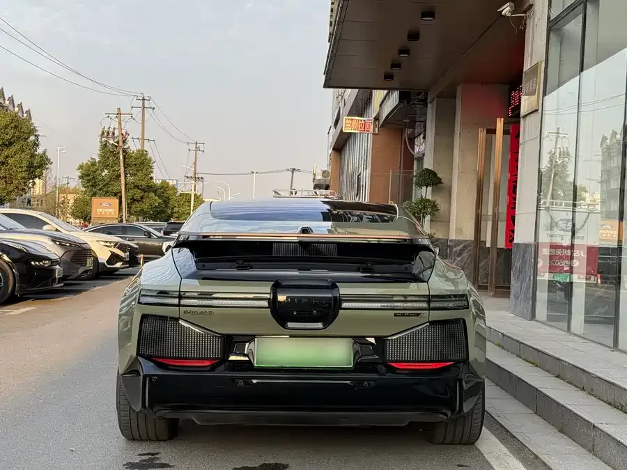 HiPhi Z HiPhi Z 2023 five-seater version 2022 — миниатюра 2