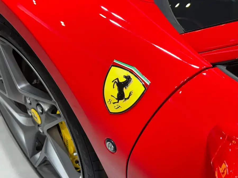 Ferrari F8 Ferrari F8 2019 Tributo 3.9T V8 2023 — миниатюра 2
