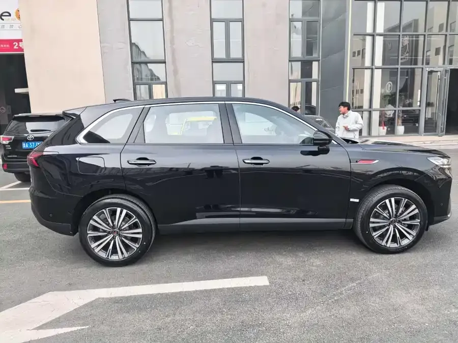 Hongqi HS6 PHEV Hongqi HS6 PHEV 2026 Model 240 Intelligent Hybrid 2026 — миниатюра 5