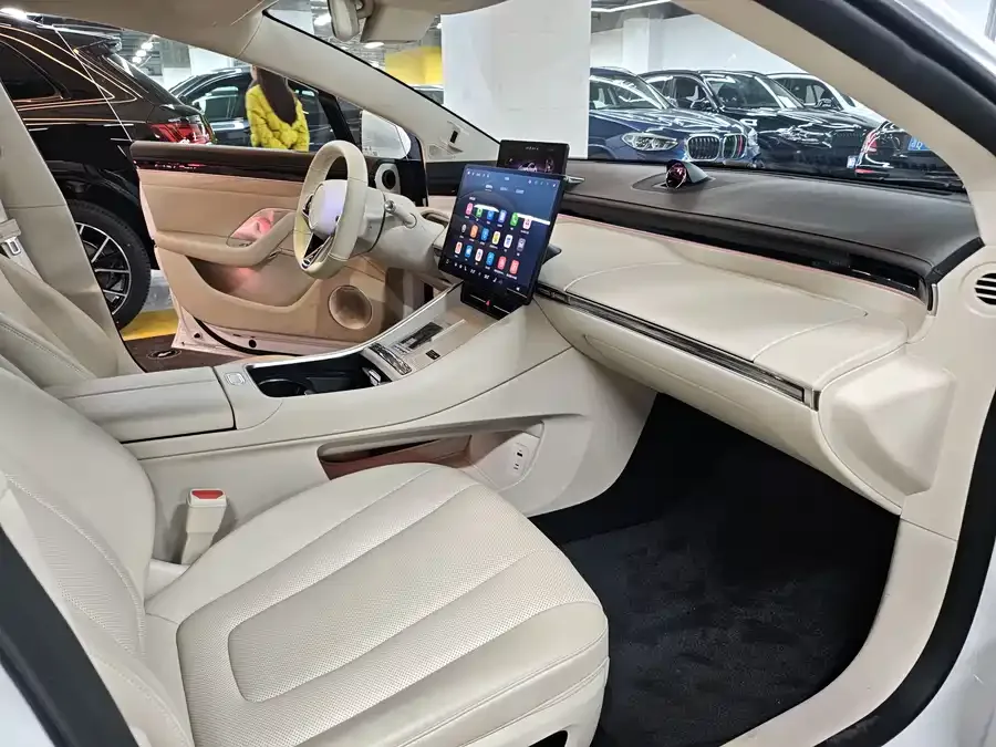 Smart world S7 Zhijie S7 2025 705km Max 2025 — миниатюра 5