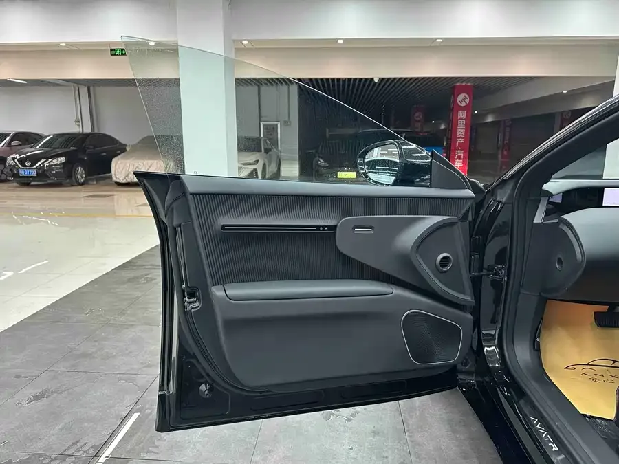 Avatr 12 Avita 12 2025 facelift Max pure electric version 2026 — миниатюра 3