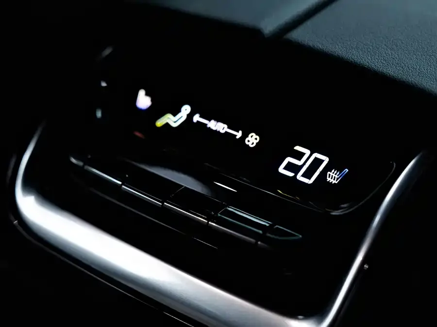 Buick Envision 2022 Angkeqi 652T 4WD flagship model 7 seats 2022 — миниатюра 3