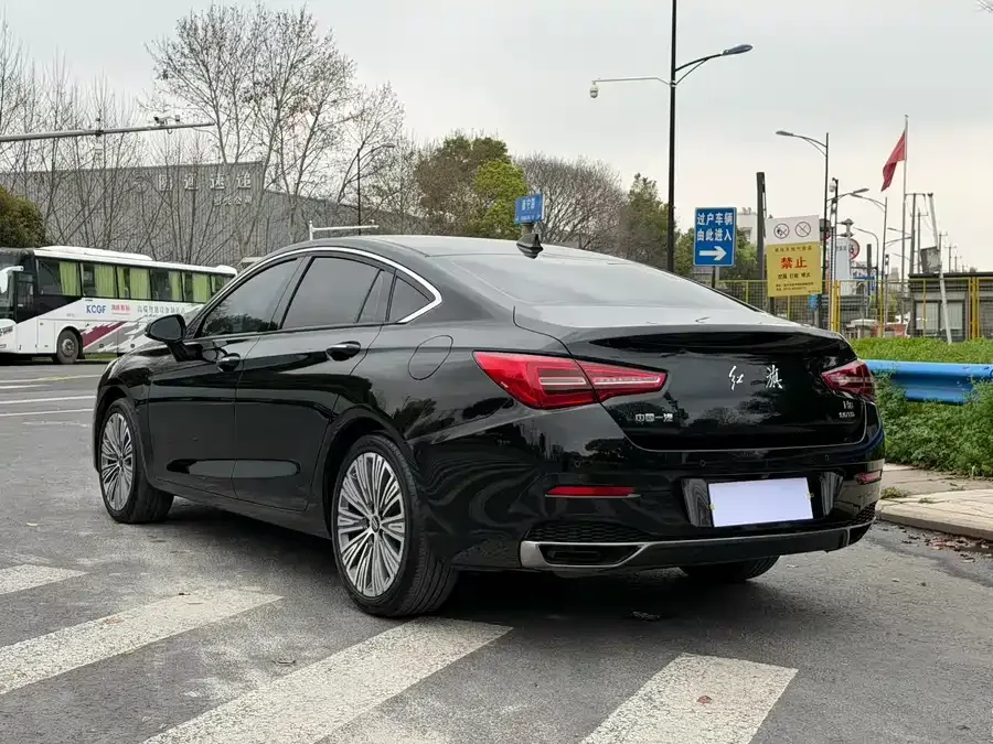 Hongqi H5 Hongqi H5 2022 Classic Model Modified 1.5T DCT Flag Rhythm Edition 2023 — миниатюра 4